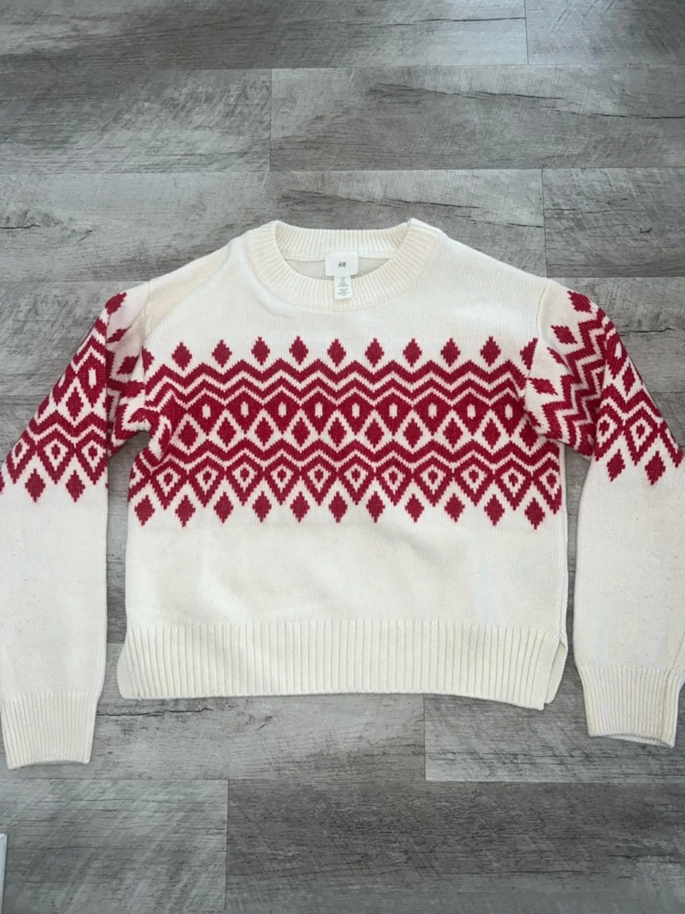 H&M Cream Crewneck Sweater with Red Fair Isle Pattern